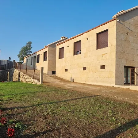 Hostel Caroi & Armenteira *