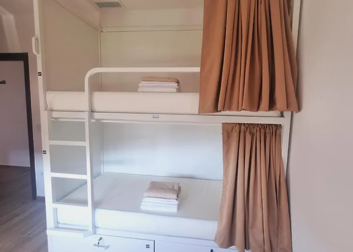 ホステル Caroi & Armenteira