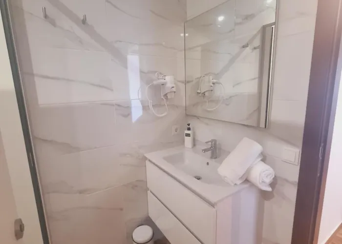 Caroi & Armenteira ホステル *